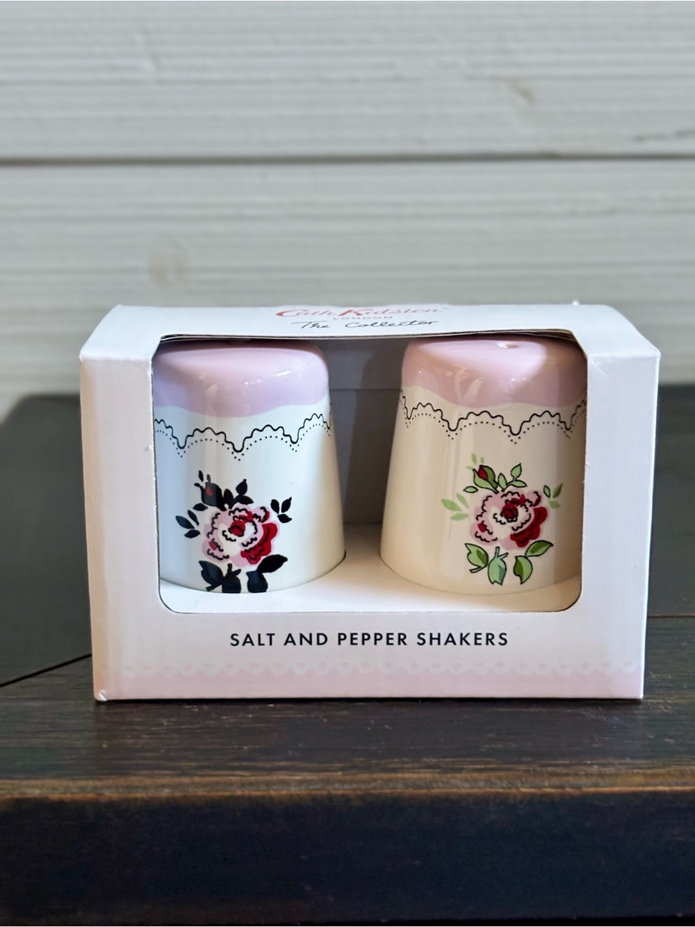 Cath Kidston London The Collector Floral Salt & Pepper Stoneware Shakers Set NEW